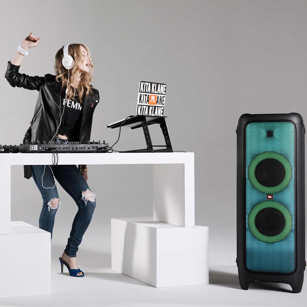 Музыкальная система JBL PartyBox 1000